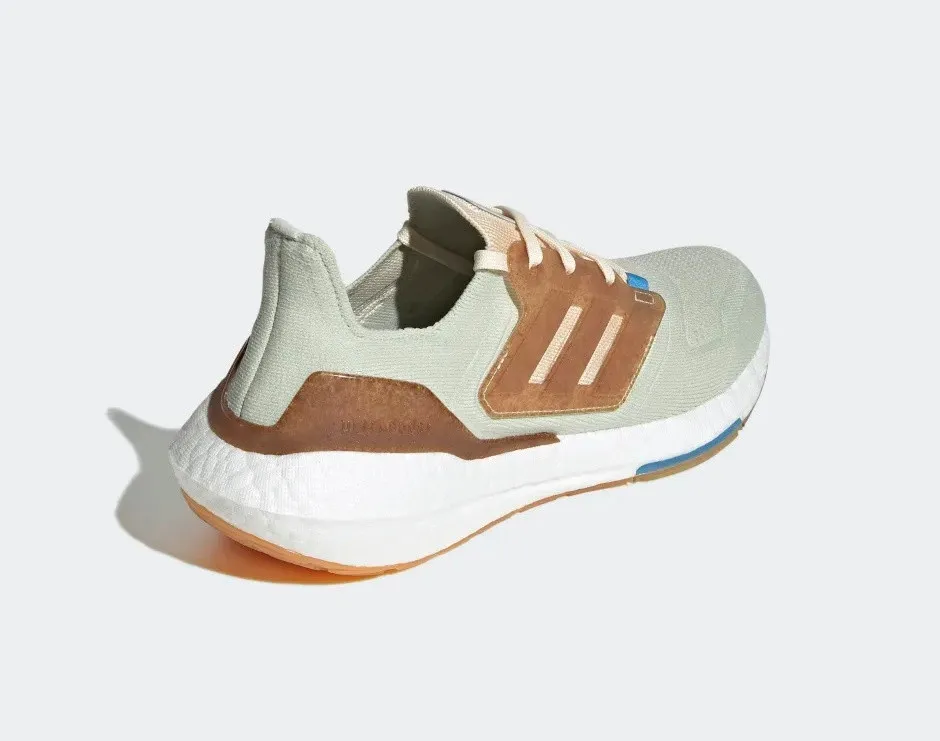 Adidas UltraBoost 22 Made with Nature Linen Green Ecru Tint Pulse Blue GX9141