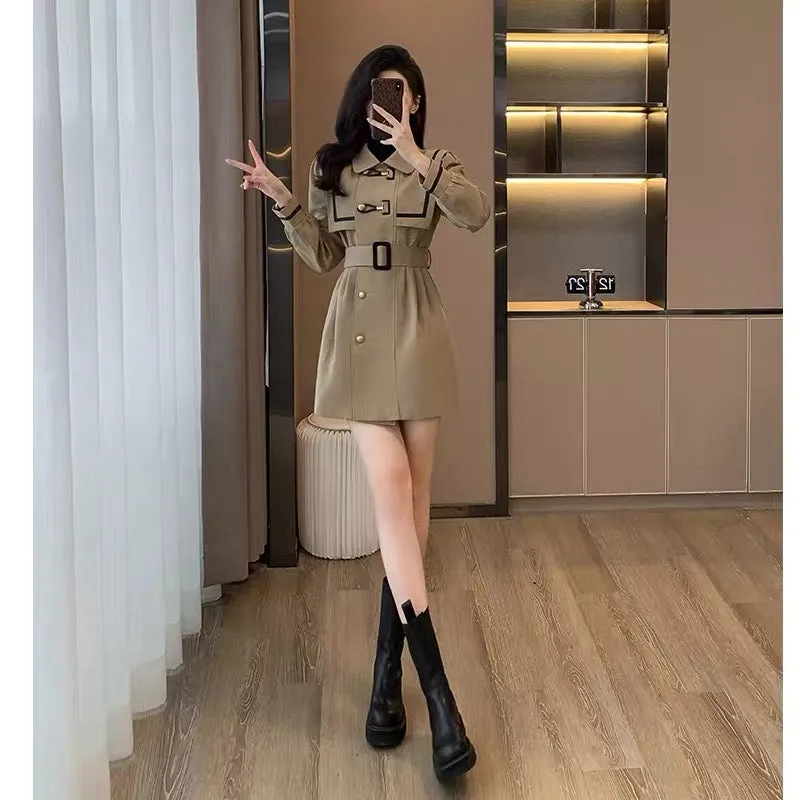 Autumn 2023 new style French long-sleeved dignified and elegant dress khaki windbreaker jacket for small women to look slim