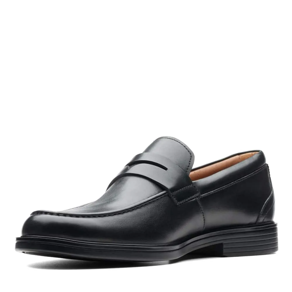 Clarks Un Aldric Step Black