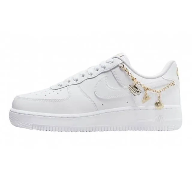 Nike Air Force 1 Low LX Lucky Charms DD1525-100