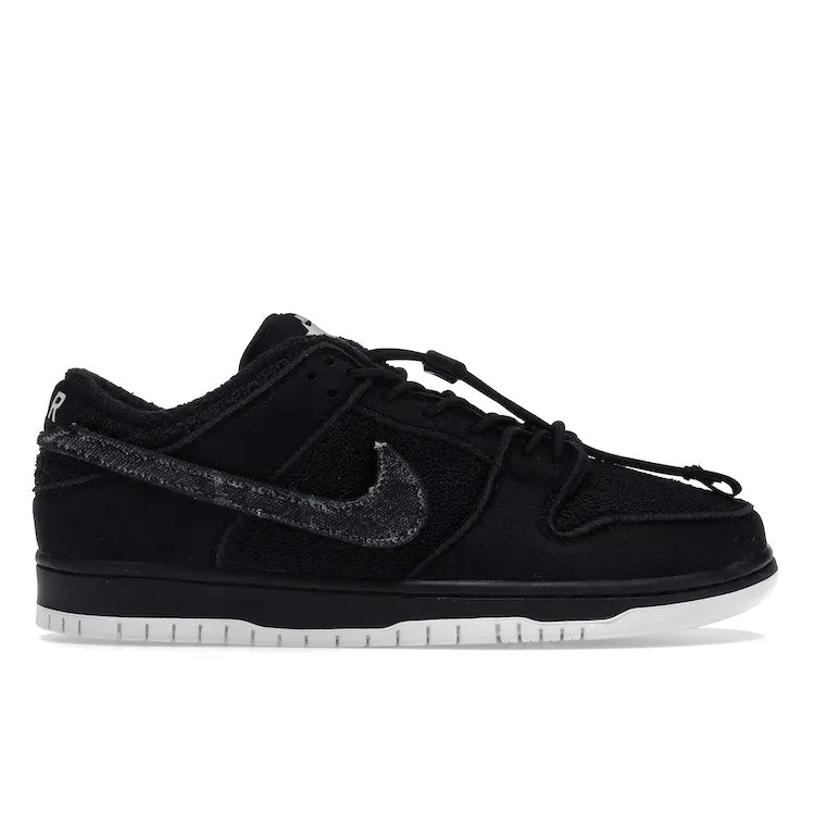 Nike SB Dunk Low Gnarhunters