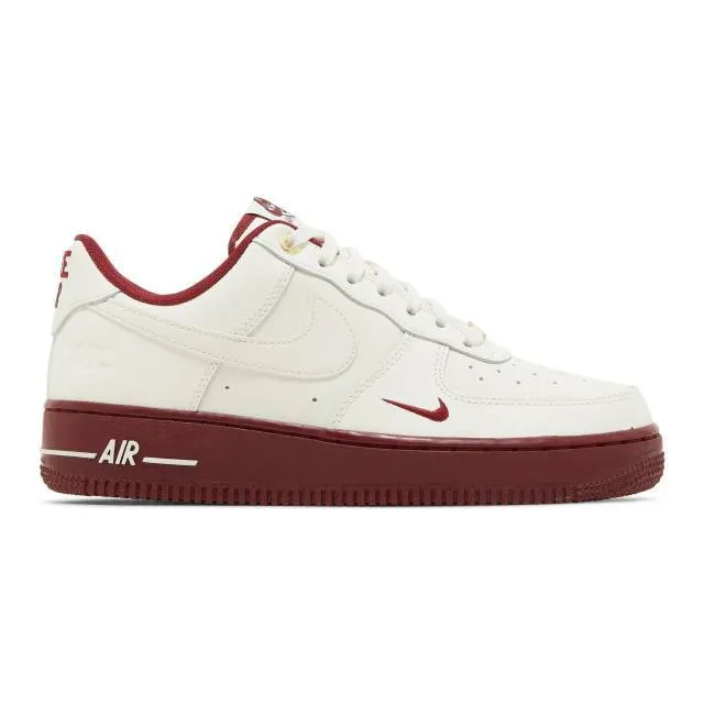 Nike Women's Air Force 1 '07 SE (40th Anniversary Sail T...