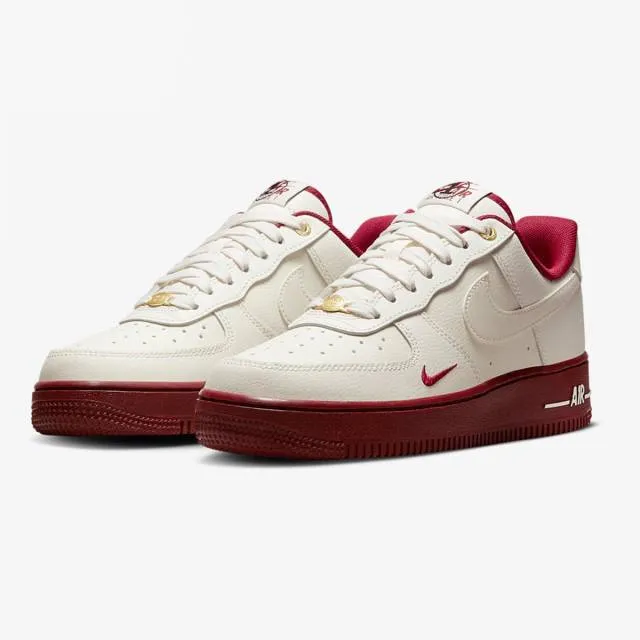 Nike Women's Air Force 1 '07 SE (40th Anniversary Sail T...