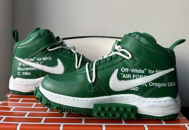 Off-White x Nike Air Force 1 Mid Pine Green